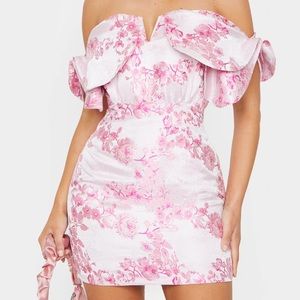 Pretty Little Thing Pink V Bar Jacquard Bodycon Dress